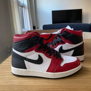Jordan 1 high snakeskin brand new